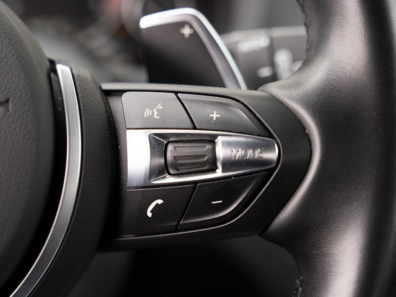 BMW X3 xDrive20d (F25) Model M Sport - fotka 11 z 31