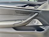 BMW Řada 5 M550i xDrive nez.topení  - náhled 11