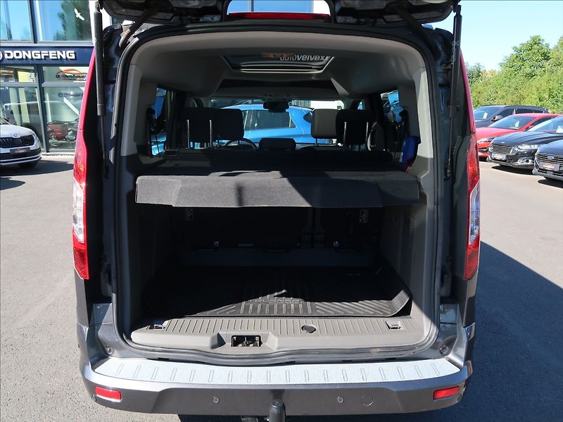 Ford Tourneo Connect 1,5 TDCi,74kW,Serv.kn.,tažné - fotka 24 z 29