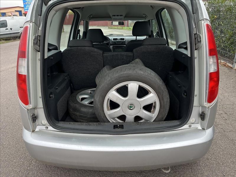 Škoda Roomster 1,4 TDi KLIMA ROZVODY 2x KOLA - fotka 24 z 28