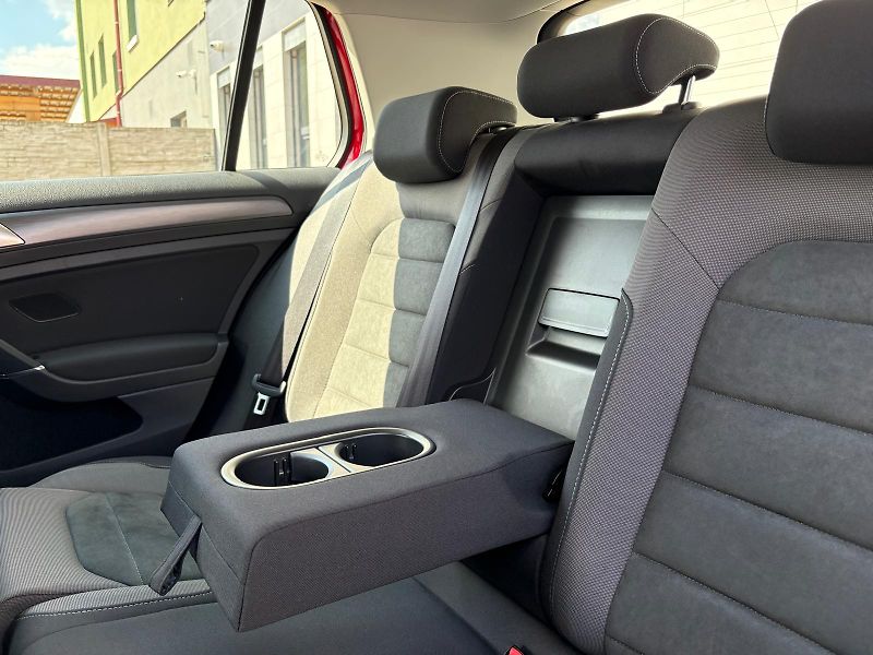 Volkswagen Golf 1.5TSI 110 kW, ČR, 1. MAJ, DPH - fotka 24 z 34