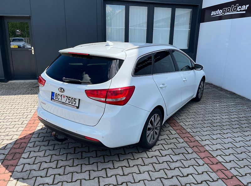 Kia Ceed Sportswagon Cool 1.6 GDI - fotka 8 z 23