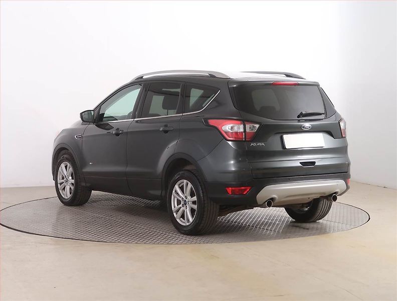 Ford Kuga (2016) 2.0 TDCi, 4X4, Navi, Tempomat - fotka 4 z 19