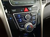 Hyundai i30 (2017) 1.6 CRDi, Tempomat - náhled 14