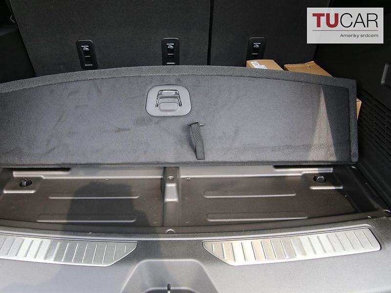 Chevrolet Suburban (2026) 6.2 V8 High Country  - fotka 46 z 51