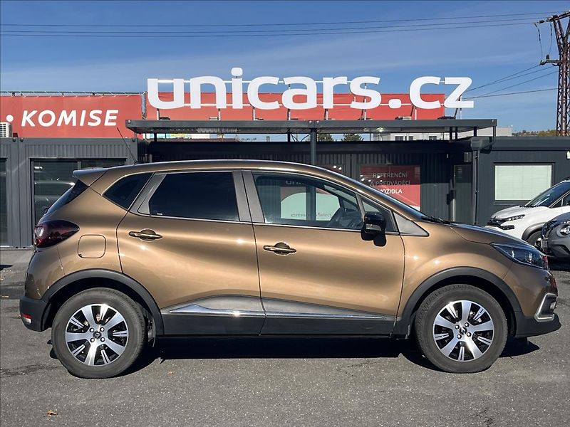 Renault Captur 1,2 TCe  Life - fotka 4 z 19