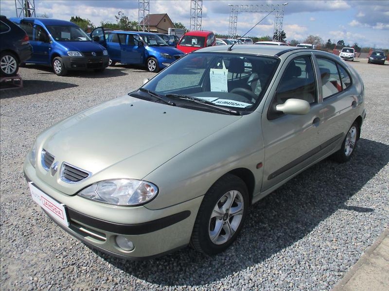 Renault Mégane 1,4 i, klima, serv. kniha, - fotka 3 z 32