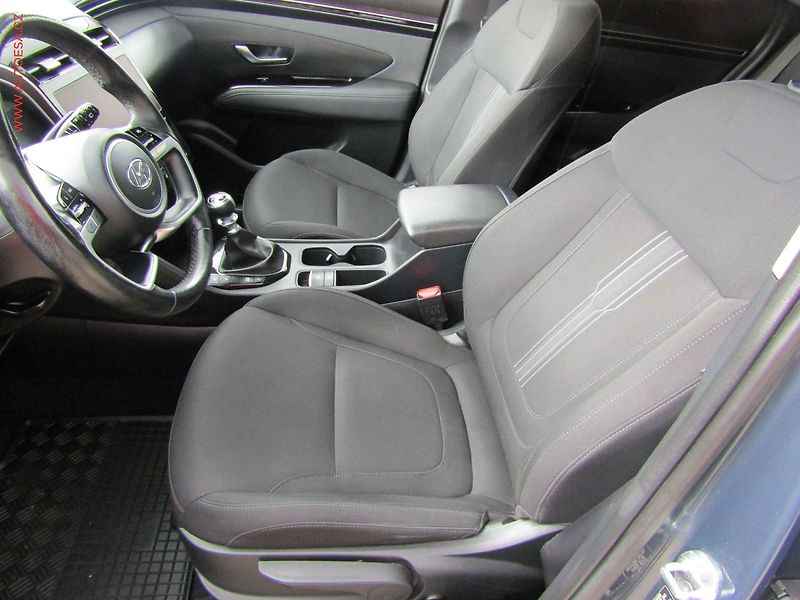 Hyundai Tucson (2023) 1.6 T-GDI, 1.maj,ČR, Kamera - fotka 9 z 24