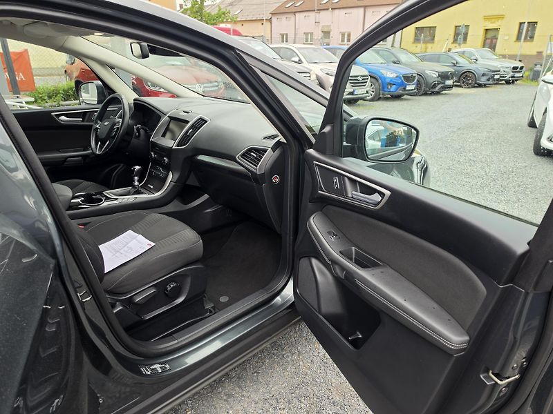 Ford S-MAX 1.5 i Navi Parkovací senzory  - fotka 18 z 37