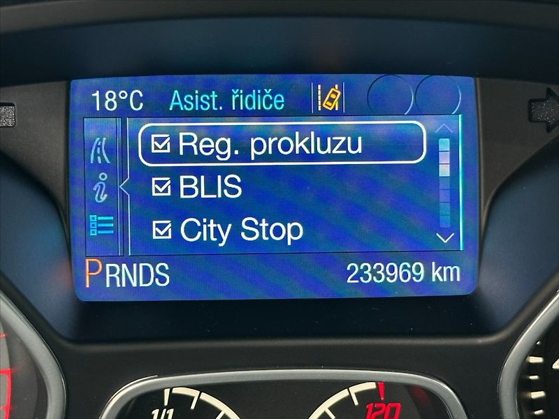 Ford Focus 2,0 2.0TDCi 85kW AUTOMAT - fotka 30 z 39