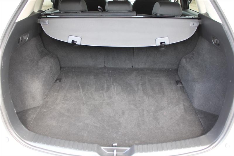 Mazda CX-5 2,0 i  NOVÉ V ČR,1.MAJITEL,4X4 - fotka 29 z 31