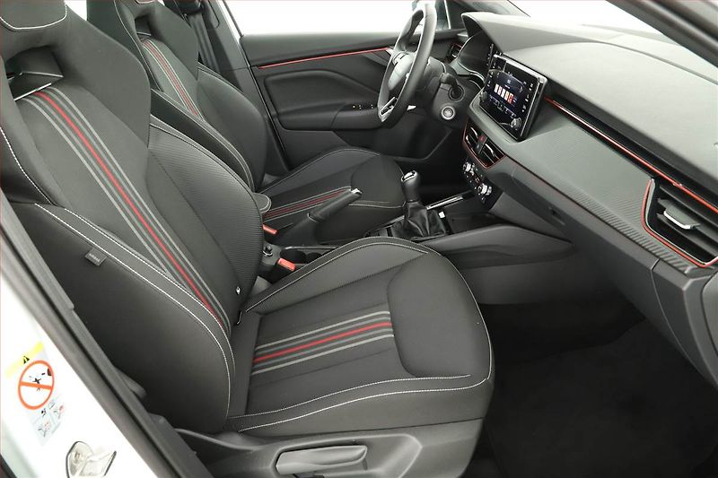 Škoda Scala (2026) 1.0 TSI, MONTE CARLO, DPH - fotka 7 z 15