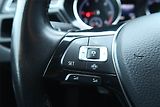 Volkswagen Touran (2019) 2.0 TDI, Automat, Navi - náhled 17