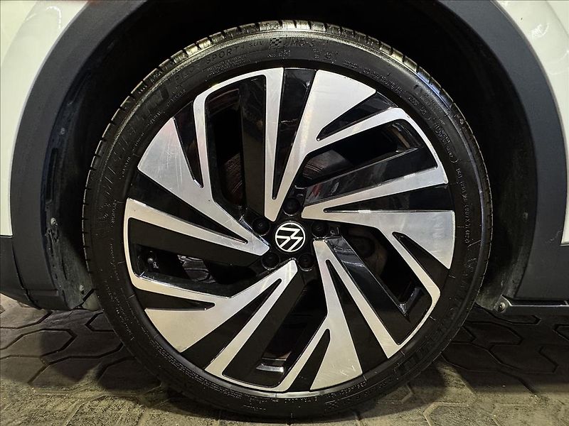 Volkswagen ID.4 150kW DCC MAX 1ST PLUS PRO PF. - fotka 45 z 47