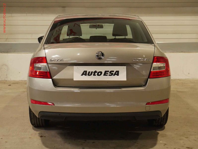 Škoda Octavia (2016) 1.4 TSI, 2.maj,ČR, servis - fotka 5 z 19