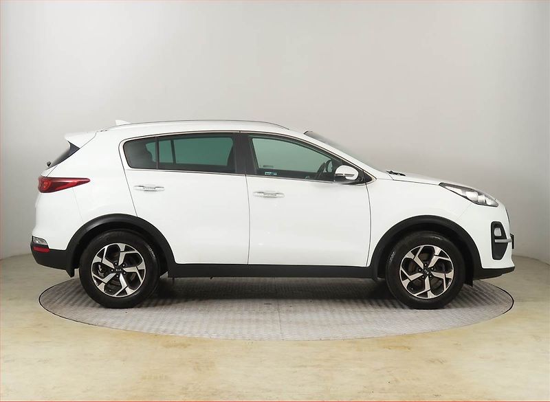 Kia Sportage (2019) 1.6 GDI, Serv.kniha, Navi - fotka 6 z 22