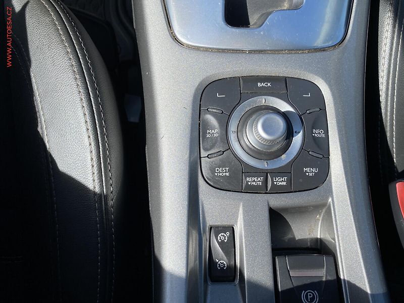 Renault Laguna (2014) 2.0dCi, ČR, AT, STK1/28 - fotka 13 z 14