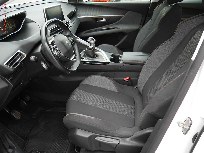 Peugeot 3008 (2018) 1.5HDi, 1.maj,ČR, Active, TZ - fotka 9 z 18