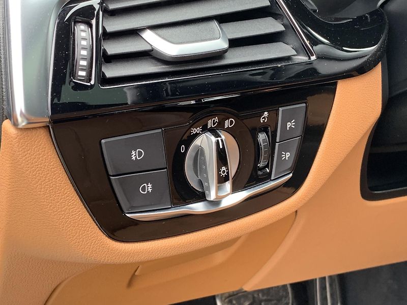 BMW Řada 5 (2018) - fotka 34 z 41