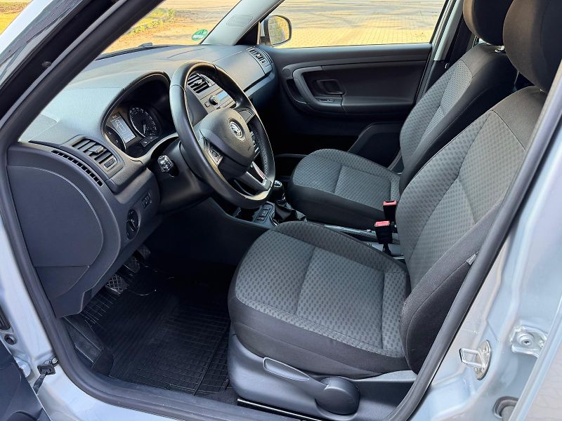 Škoda Fabia 1,2 TSi Best of /1.maj./servis - fotka 11 z 26