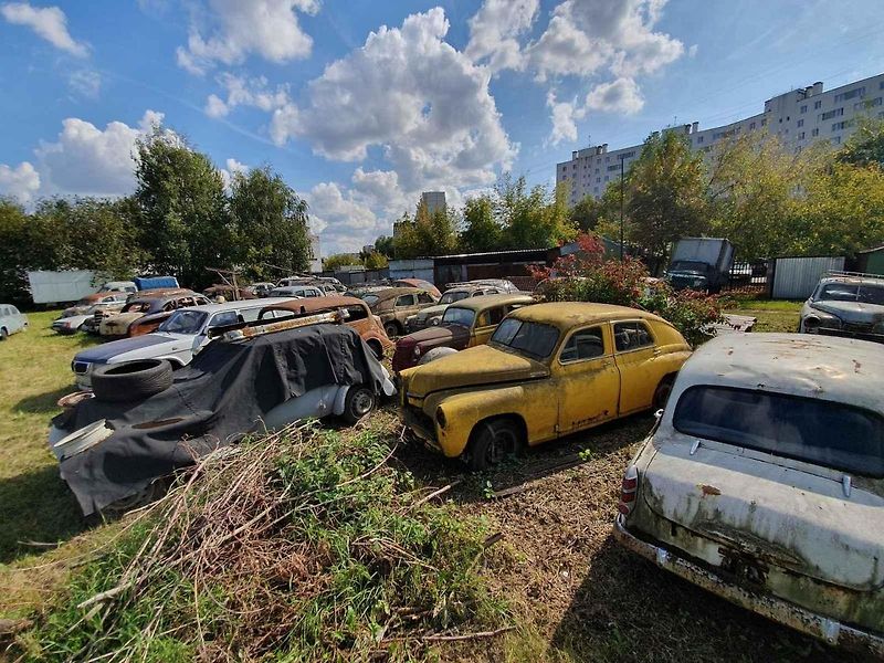 Řada aut čeká ještě na renovaci. A nebo také zůstanou v původním stavu.