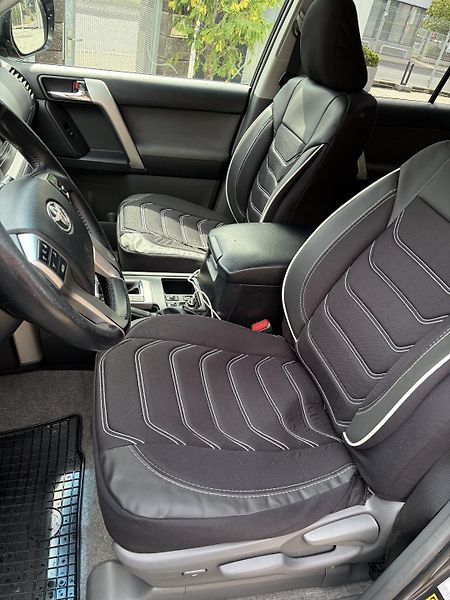 Toyota Land Cruiser (2010) Moror - 3,0 d ,128 kw, R.v.201 - fotka 8 z 8
