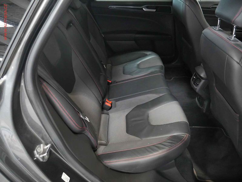 Ford Mondeo (2019) 2.0TDCi, AT, navi, LED - fotka 11 z 23