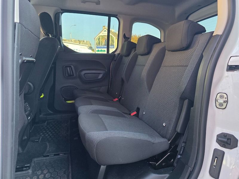 Peugeot Rifter 1.5d 130k TAŽNÉ 1.MAJ - fotka 8 z 16