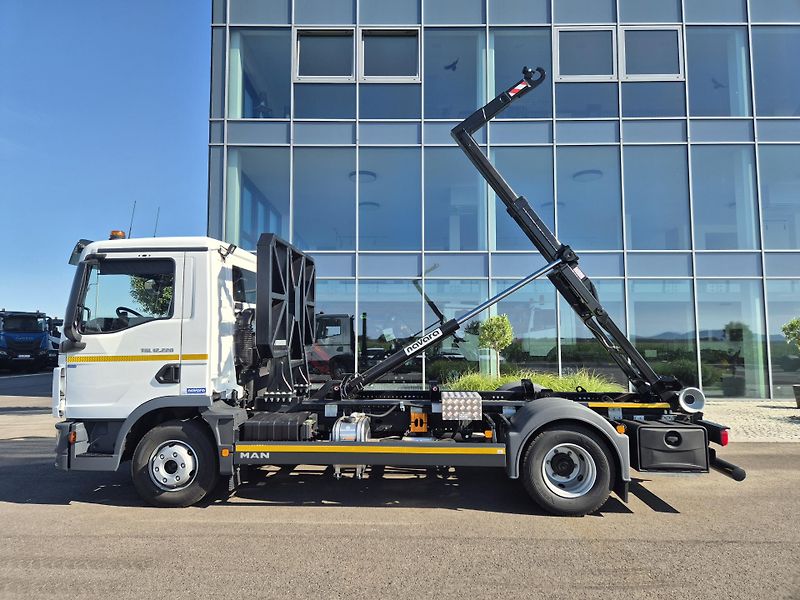 MAN TGL TRAKTOR NOSIČ KONTEJNERU - fotka 3 z 26