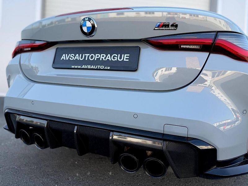 BMW M4 (2022) COMPETITION XDRIVE CABRIO 375  - fotka 7 z 22