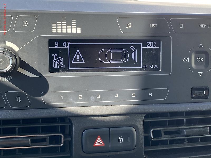 Opel Combo (2018) 1.5CDTi, ČR, 96kW, servis - fotka 17 z 19