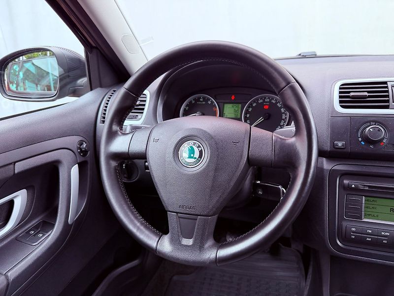 Škoda Fabia 1.2 HTP 12V, ČR - fotka 16 z 22
