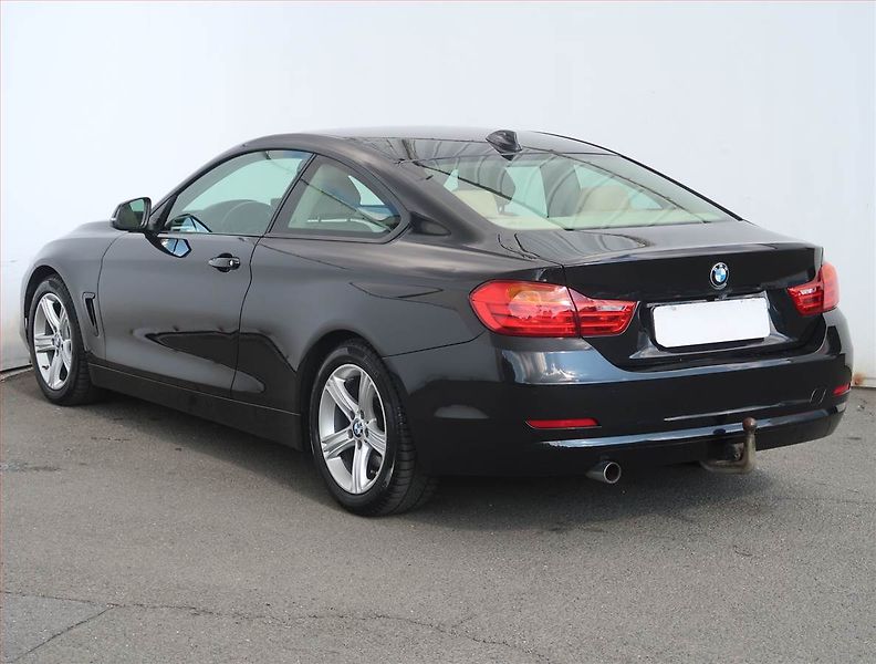 BMW Řada 4 (2014) 418d, Serv.kniha, Kůže - fotka 4 z 19