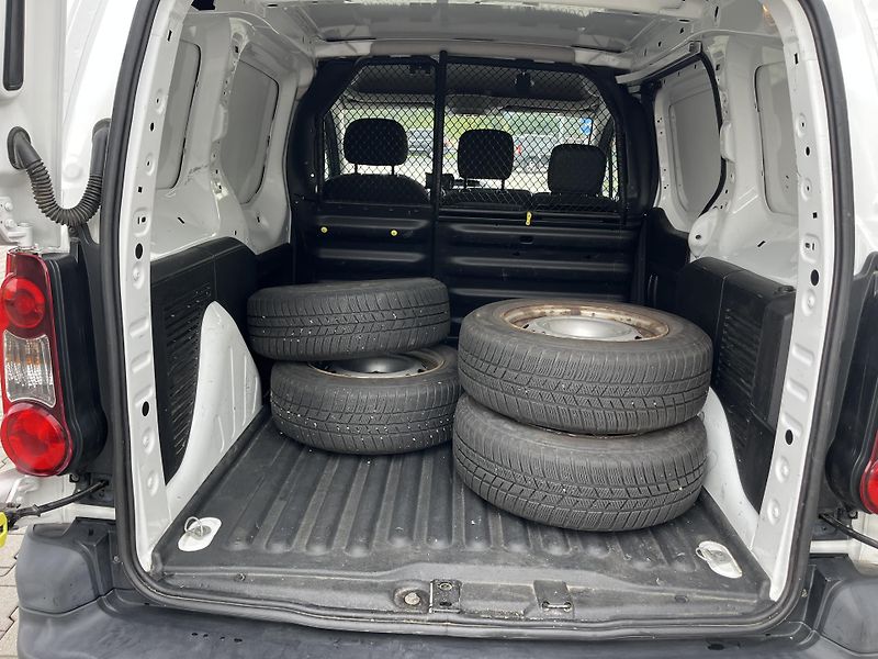 Citroën Berlingo (2017) 1.6 HDI 3MÍSTA - fotka 12 z 12