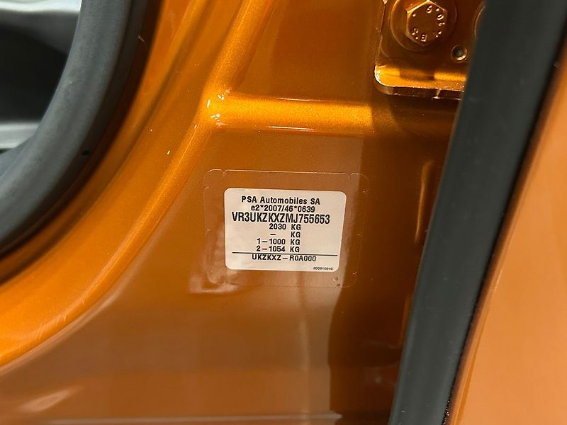 Peugeot 2008 (2021) SoH 89% GT 50kWh | Záruka - fotka 22 z 66