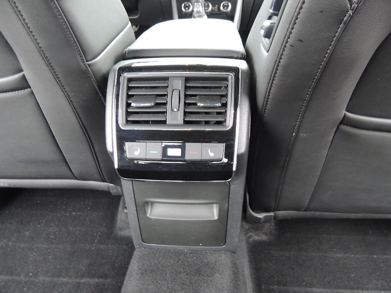 Škoda Superb (2020) 2.0TDi,110kw,Style,webasto,ČR - fotka 17 z 39