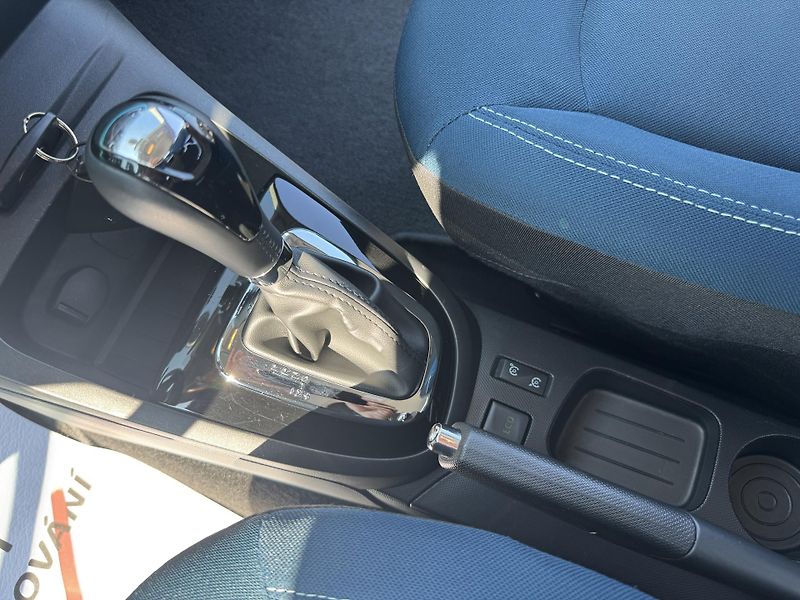 Renault Captur (2016) 1.2TCE,AUTOMAT,2SADY KOL - fotka 21 z 50