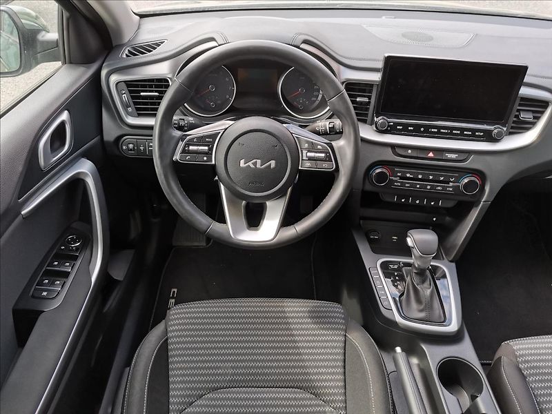 Kia Ceed 1,5 T-GDI 118kW Top DCT - fotka 6 z 19