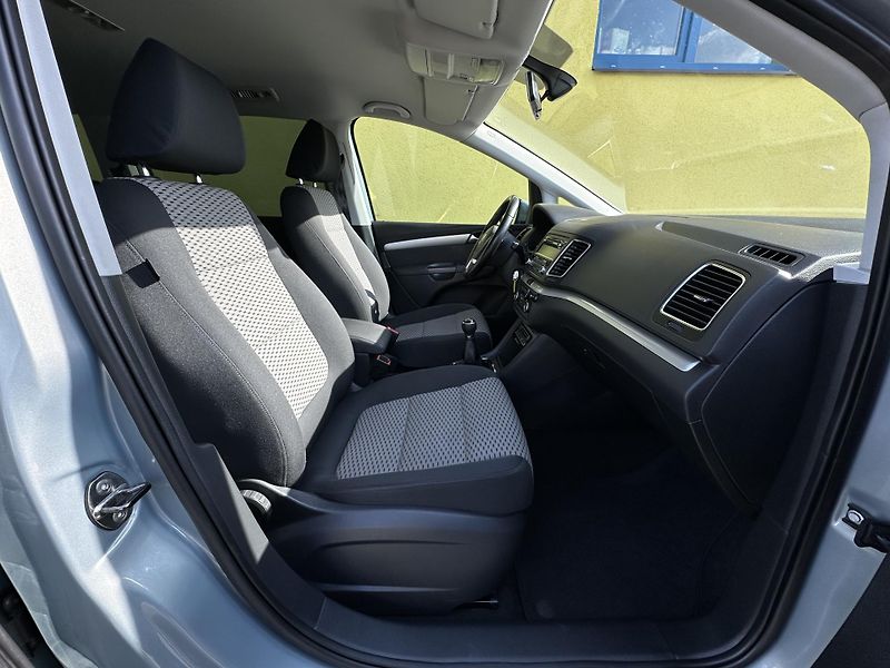 Volkswagen Sharan (2011) 2.0TDI/103kW * 5.Míst * TZ  - fotka 13 z 30