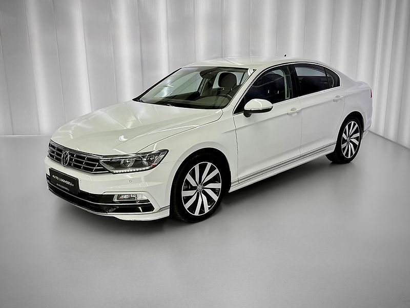 Volkswagen Passat 2.0TSI 200KW DSG 4MOTION R-LIN - fotografie inzerátu