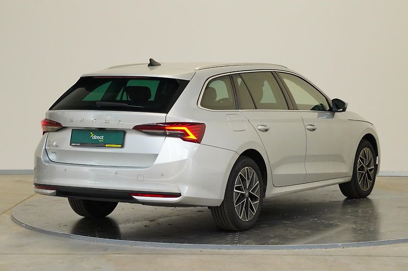 Škoda Octavia - fotka 2 z 29