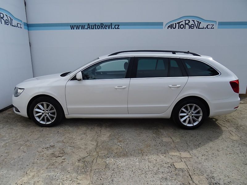 Škoda Superb (2013) 2.0TDi,103kW,1maj,S.kni,navi - fotka 6 z 24