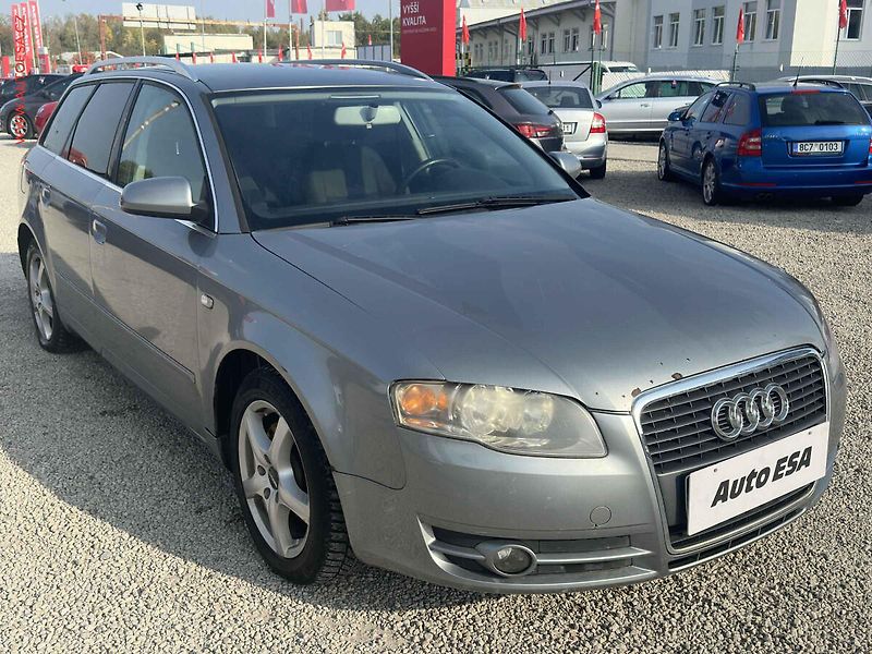 Audi A4 (2005) 1.9 TDi, AC, TZ, výhřev sed - fotografie inzerátu