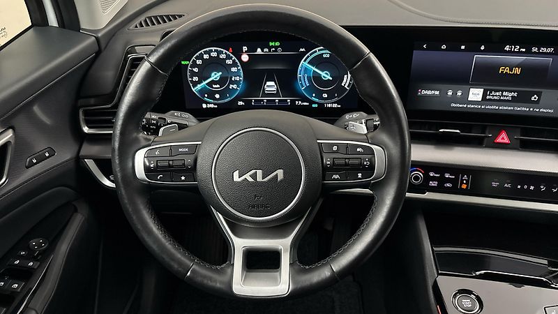 Kia Sportage 1.6 T-GDI Hybrid AUT 4x4 Top - fotka 9 z 31