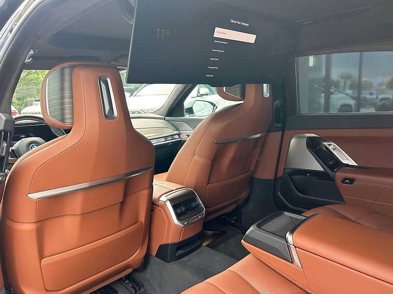 BMW Ostatní i7 xDrive 60 TV TOP 2025 - fotka 31 z 44