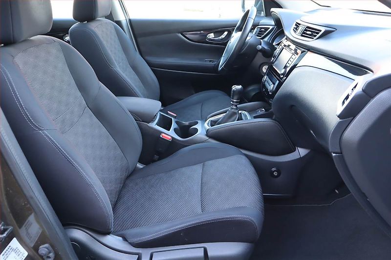Nissan Qashqai (2016) 1.6 dCi, 4X4, Serv.kniha - fotka 9 z 25