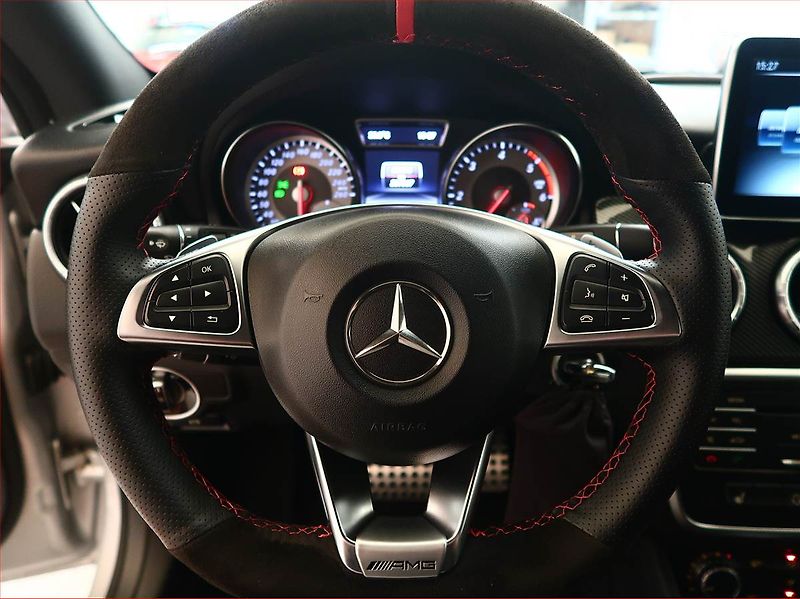 Mercedes-Benz CLA (2015) 220 CDI, Automat, Kůže, Navi - fotka 16 z 19