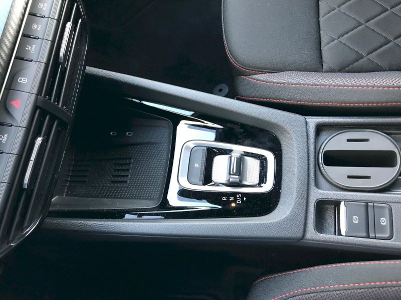 Škoda Octavia (2025) COMBI RS 2,0 TSI 195 KW 7-STUP - fotka 27 z 29