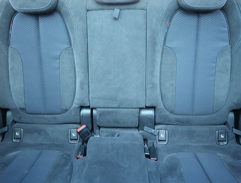 BMW X1 (2016) M Sport xDrive20d, 4X4 - fotka 10 z 17