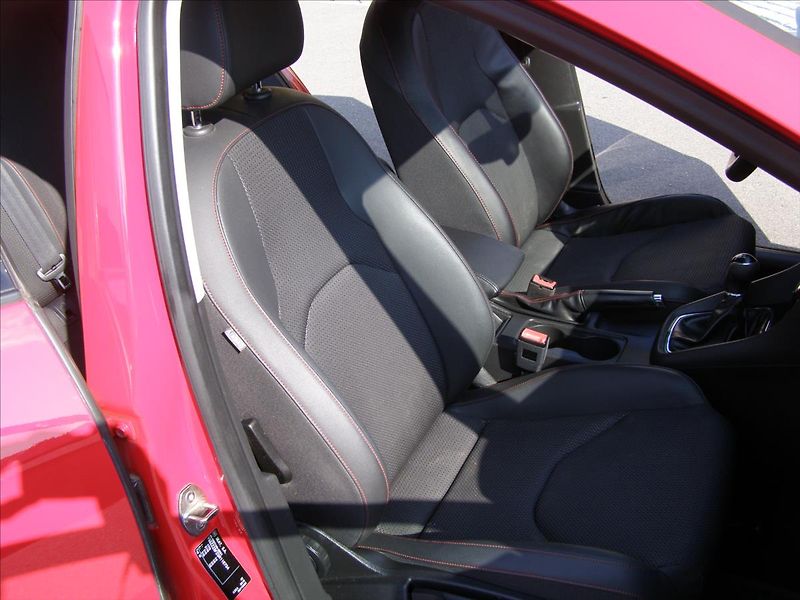 Seat Leon 1,4   FR MANUAL - fotka 26 z 31